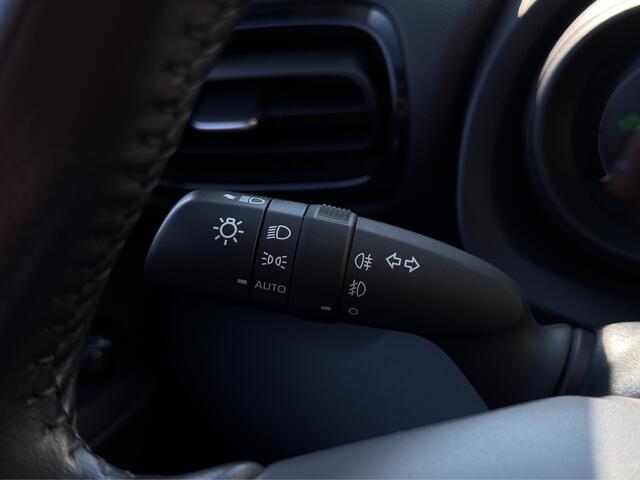 Toyota YARIS 1.5 Hybrid Dynamic | Stoelverw | Camera | Adaptive | Virtual |