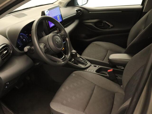 Toyota YARIS 1.5 Hybrid 115 First Edition - ORIGINEEL NEDERLANDSE AUTO - AUTOMATISCHE AIRCO - KEYLESS ENTRY/START - APPLE CARPLAY/ANDROID AUTO - NAVIGATIESYSTEEM FULL-MAP - CRUISE CONTROL ADAPTIEF - EXTRA GETINT GLAS ACHTER - LED KOPLAMPEN