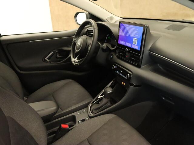 Toyota YARIS 1.5 Hybrid 115 First Edition - ORIGINEEL NEDERLANDSE AUTO - AUTOMATISCHE AIRCO - KEYLESS ENTRY/START - APPLE CARPLAY/ANDROID AUTO - NAVIGATIESYSTEEM FULL-MAP - CRUISE CONTROL ADAPTIEF - EXTRA GETINT GLAS ACHTER - LED KOPLAMPEN