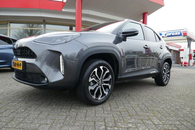 Toyota YARIS 1.5 HYBRID 115 FIRST CAMERA/PARKEERHULP V+A/LED/WINTERPAKKET