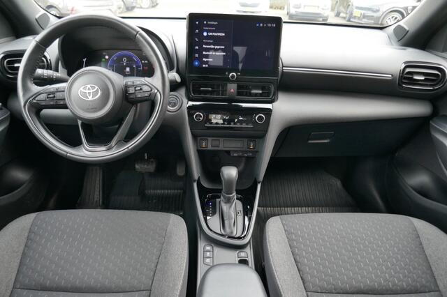 Toyota YARIS 1.5 HYBRID 115 FIRST CAMERA/PARKEERHULP V+A/LED/WINTERPAKKET