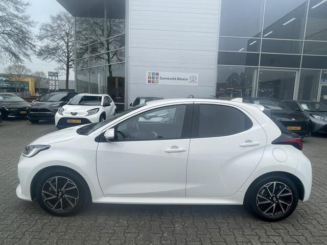 Toyota YARIS 1.5 Hybrid Dynamic Michelin Cross climate