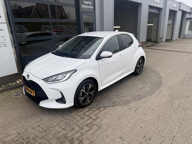 Toyota YARIS 1.5 Hybrid 115 First Edition blind spot