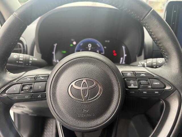 Toyota YARIS 1.5 Hybrid 115 First Edition blind spot