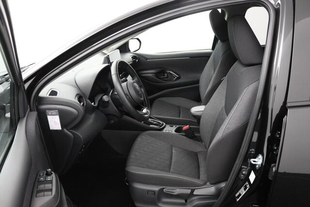 Toyota YARIS 1.5 Hybrid 115 Dynamic | Comfort pack | Stoel en stuurverwarming | Parkeersensoren |