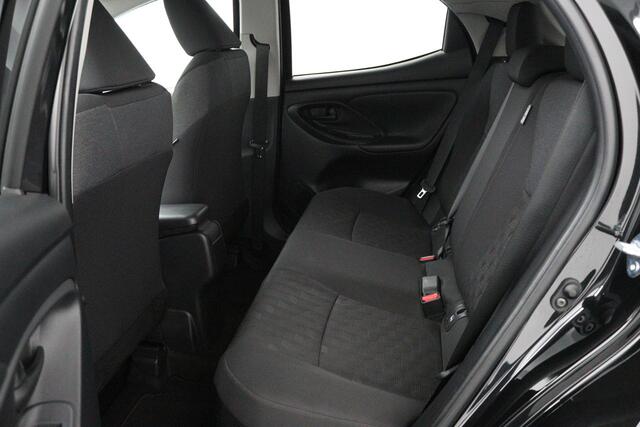 Toyota YARIS 1.5 Hybrid 115 Dynamic | Comfort pack | Stoel en stuurverwarming | Parkeersensoren |