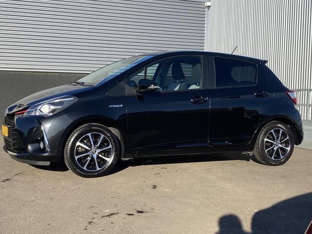Toyota YARIS 1.5 Hybrid Design Sport Trekhaak, sportief, achteruitrij camera, cruise control, nette Nederlandse auto met boekjes