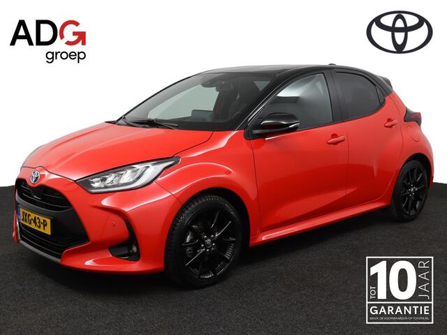 Toyota YARIS 1.5 Hybrid Executive | Parkeersensoren | Head-up display | Half lederen bekleding | Stoelverwarming | Stuurverwarming | All seasons |