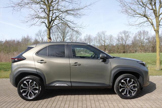 Toyota YARIS Cross 1.5 Hybrid 115 Business Plus | Camera | Stoelverwarming | Stuurwielverwarming | ACC | CarPlay |
