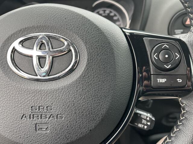 Toyota YARIS 1.5 Hybrid Aspiration | Climate control | Cruise control | Parkeercamera | Dealer onderhouden |