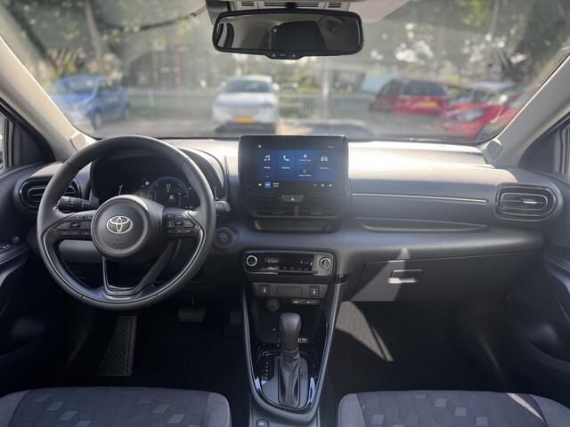 Toyota YARIS 1.5 Hybrid 115 Dynamic Apple/Android, Cruise control, Keyless entry