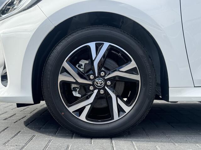 Toyota YARIS 1.5 Hybrid 115 Dynamic Apple/Android, Cruise control, Keyless entry