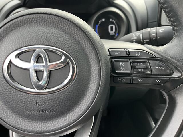 Toyota YARIS 1.5 Hybrid Dynamic | Carplay | LED koplampen | Licht metalen velgen | Keyless entry |