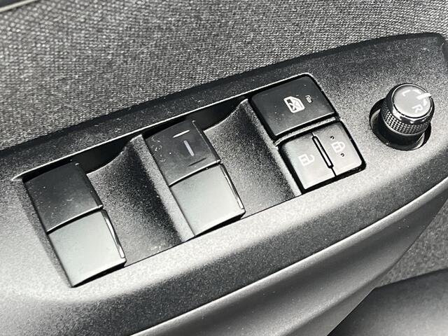 Toyota YARIS 1.5 Hybrid Dynamic | Carplay | LED koplampen | Licht metalen velgen | Keyless entry |