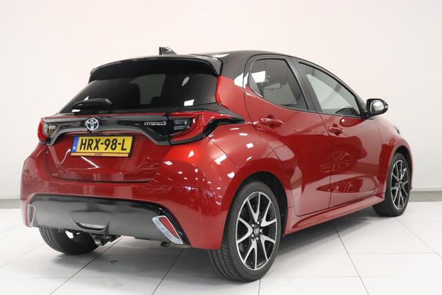 Toyota YARIS 1.5 Hybrid Executive | Climate control | Navigatie Trekhaak | Stoelverwarming | Adaptieve cruise |
