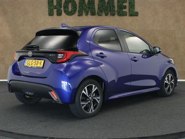 Toyota YARIS 1.5 Hybrid 115 First Edition - ORIGINEEL NEDERLANDSE AUTO - AFKOMSTIG VAN 1E EIGENAAR - NAVIGATIE - CAMERA - CLIMATE CONTROL - ARMSTEUN VOOR - APPLE CARPLAY/ ANDROID - MISTLAMPEN VOOR - 16 INCH LICHT METALEN VELGEN - LICHT EN REGENSENSOR - KEYLESS ENTRY/ 