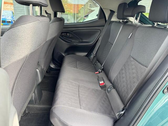 Toyota YARIS 1.5 Hybrid 115 Business Plus