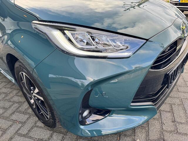 Toyota YARIS 1.5 Hybrid 115 Business Plus