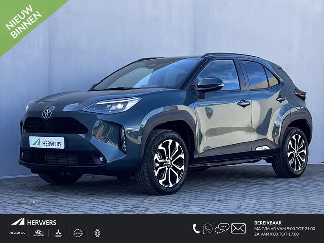 Toyota YARIS Cross 1.5 Hybrid 115 Dynamic Automaat / Fabrieksgarantie tot 10 jaar mogelijk* / Stuur- en stoelverwarming / Navigatie / Apple Carplay Android / 17" LM wielen /