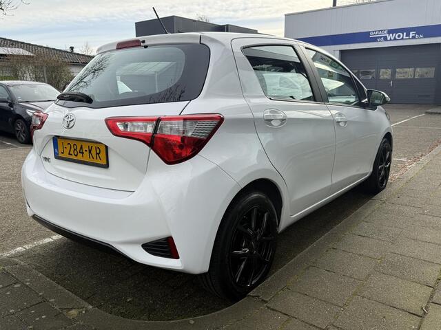 Toyota YARIS 1.0 VVT-i Active