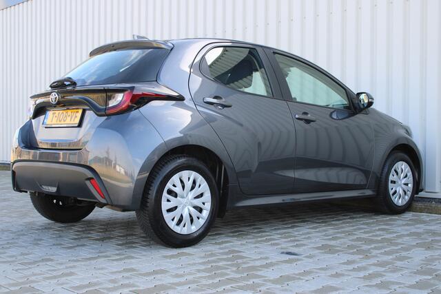 Toyota YARIS 1.5 VVT-i Active | Incl. 12 maanden garantie | Adaptieve cruise control | Airco | Apple carplay/Android auto | DAB radio | Lane assist | Parkeercamera | 100% dealer onderhouden |