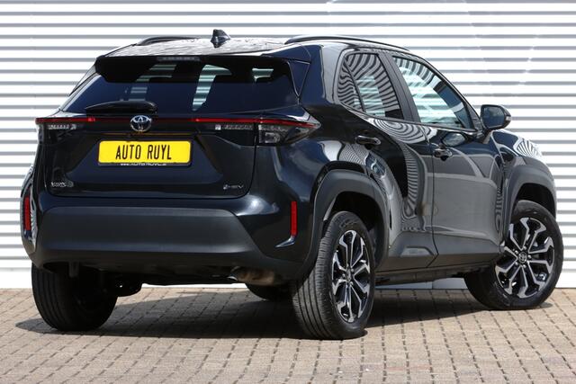 Toyota YARIS Cross 1.5 Hybrid 115 Dynamic 2.411 Km !