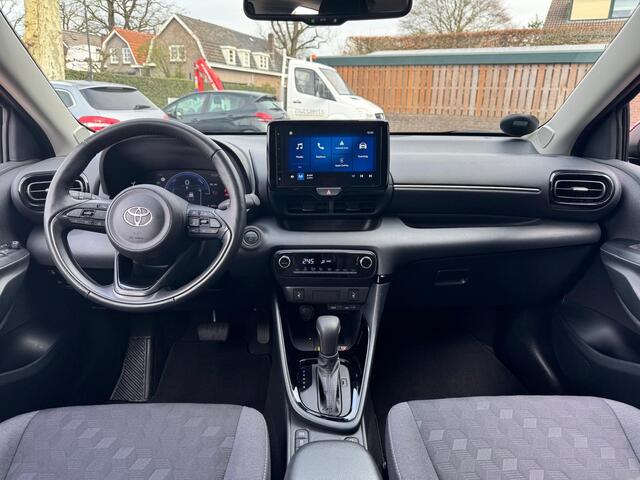 Toyota YARIS 1.5 Hybrid 115 Business Plus