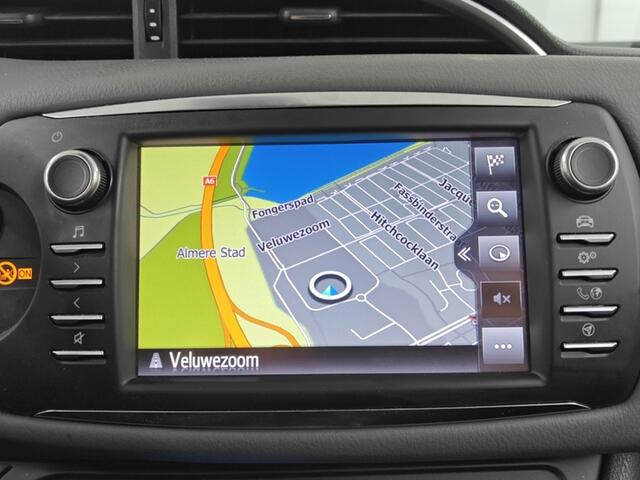 Toyota YARIS 1.5 Hybrid Dynamic 1e-Eig. & Keurig-Onderh. BOVAG-Garantie. NL-Auto.