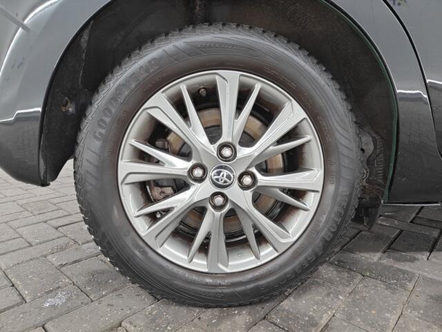 Toyota YARIS 1.5 Hybrid Dynamic 1e-Eig. & Keurig-Onderh. BOVAG-Garantie. NL-Auto.