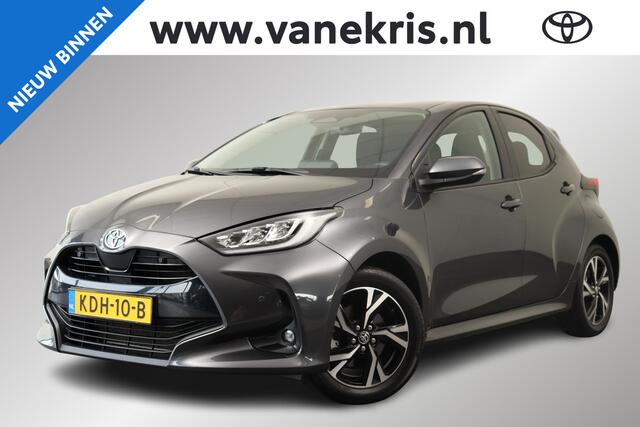 Toyota YARIS 1.5 Hybrid 115 First Edition Limited Parkeersensoren, Stoelverwarming, Apple Carplay / Android Auto.
