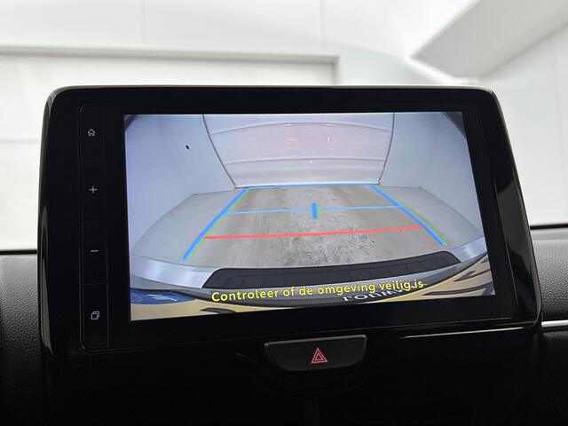 Toyota YARIS 1.5 Hybrid 115 First Edition