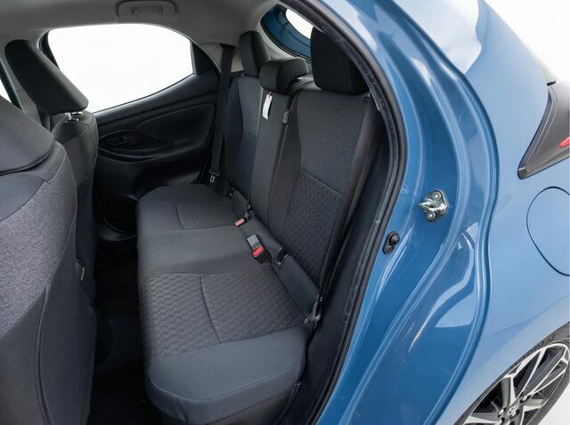 Toyota YARIS 1.5 Hybrid Launch Edition