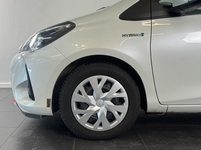 Toyota YARIS 1.5 Hybrid Aspiration | All seasons | Naviagtie | Camera |