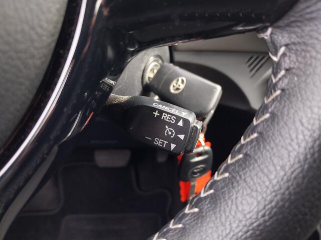 Toyota YARIS 1.5 Hybrid Active 1e EIGENAAR CAMERA NL AUTO NAVI CRUISE ECC