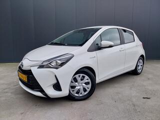 toyota-yaris-1.5-hybrid-active-1e-e