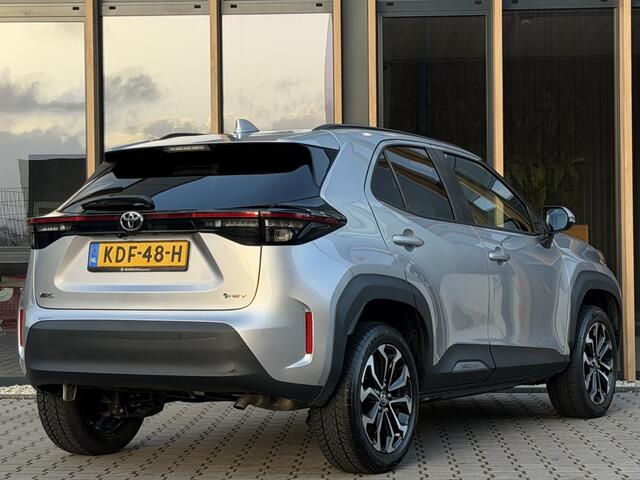 Toyota YARIS Cross 1.5 Hybr 115 Dynamic | Parkeersensoren V+A | Camera | Stoel-stuu