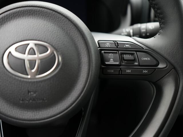 Toyota YARIS Cross 1.5 Hybrid 115 Dynamic | Apple Carplay & Android Auto | Parkeercamera |
