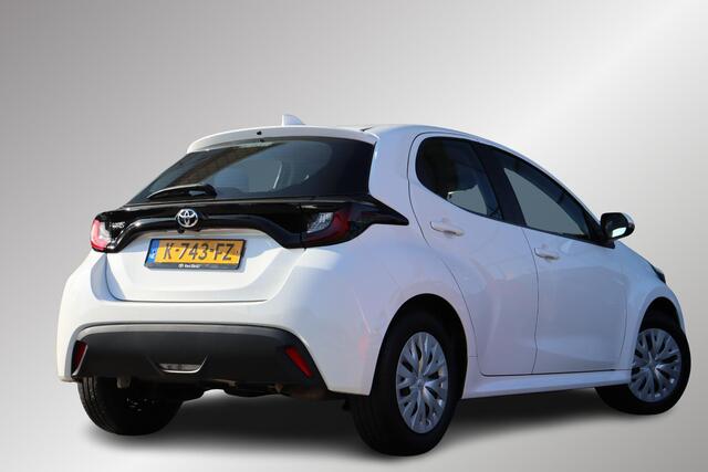 Toyota YARIS 1.0 VVT-i Active, Apple Carplay / Android Auto, Lane assist, Cruise control.