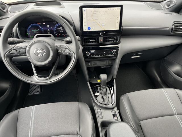 Toyota YARIS Cross 1.5 Hybrid 130 Executive | Premium Pack | Forest green met zwart dak | Nieuw uit voorraad leverbaar |