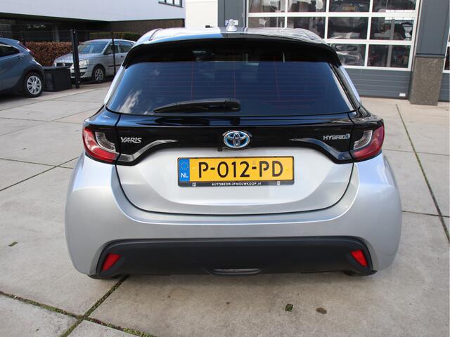 Toyota YARIS 1.5 Hybrid Active Clima, Carplay-Camera, Cruise, NL Auto Prijspakker!