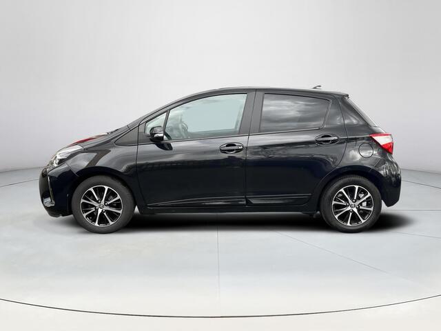 Toyota YARIS 1.5 VVT-i Dynamic | Automaat | Trekhaak | Carplay | Licht metalen velgen |
