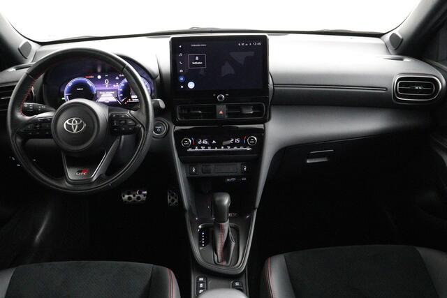 Toyota YARIS Cross 1.5 Hybrid 130 GR SPORT | stuur en voorruit verwarming | Apple Carplay/Android Auto | elektrische achterklep |