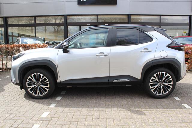 Toyota YARIS Cross 1.5 Hybrid Adventure Bi-Tone | Rijklaar | Blind Spot | JBL | Head Up | Keyless | LED | PDC | Half-leder | Apple/Android | Navi | NL-auto | Elek. achterklep