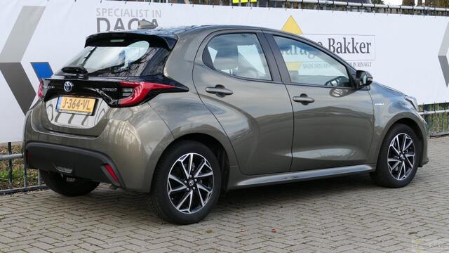Toyota YARIS 1.5 Full Hybrid HEV Dynamic