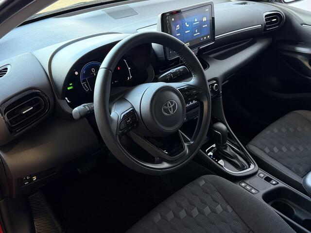 Toyota YARIS 1.5 HYBRID 115 DYNAMIC+ COMF.PACK STOEL/STUUR/VERW DODEHOEK.ASS ADAP.CRUISE PDC 2X ? Top Auto's Wijchen , Al 30 Jaar verkoop van Toyota , Type's Launch / Executive / Dynamic / First Edition / Business / Zowel Phev / Hev / Benzine / met fabrieksgarantie ?