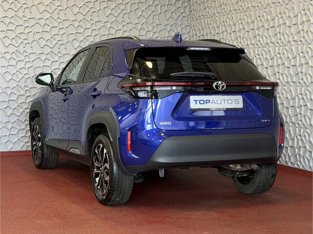 Toyota YARIS Cross 1.5 HYBRID DYNAMIC STOEL/STUUR VERW. 17''LMV KEYLESS CAMERA LED ZWARTE HEMEL ? Top Auto's Wijchen , Al 30 Jaar verkoop van Toyota , Type's Launch / Executive / Dynamic / First Edition / Business / Zowel Phev / Hev / Benzine / met fabrieksgarantie ?