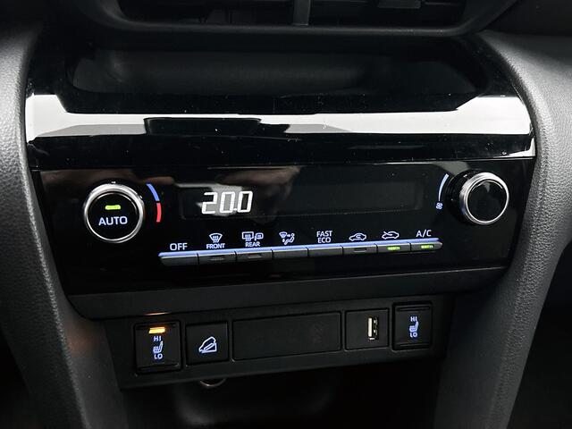 Toyota YARIS Cross 1.5 Hybrid First Edition AWD | BTW Voertuig | Stoel en stuurwielverwarming | Onderweg-naar-dealer