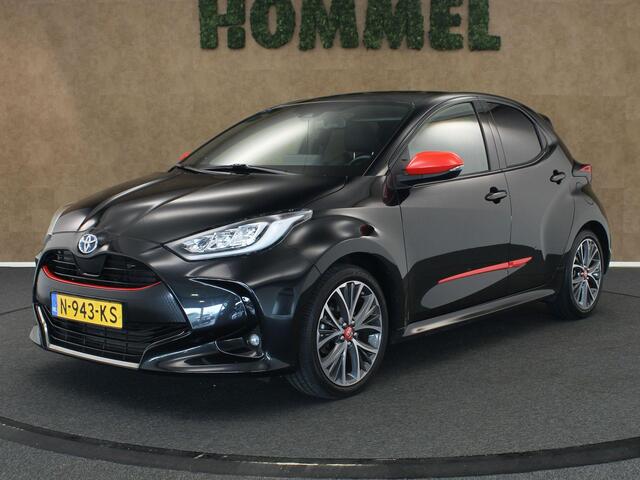 Toyota YARIS 1.5 Hybrid Executive - ORIGINEEL NEDERLANDSE AUTO - PANORAMADAK - HEAD-UP DISPLAY - PARKEERSENSOREN VOOR EN ACHTER - ACHTERUITRIJ CAMERA - STUUR EN STOEL VERWARMING - DRAADLOZE TELEFOONLADER - ADAPTIVE CRUISE CONTROL