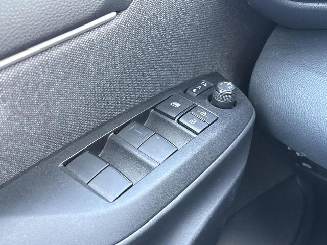 Toyota YARIS 1.5 Hybrid Executive **STOELVERWARMING/ KEYLESS/ ADAPTIEF CRUISE CONTROL**