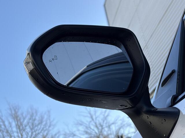 Toyota YARIS Cross 1.5 Hybrid Executive **JBL AUDIO/ TREKHAAK/ DODEHOEK DETECTIE**